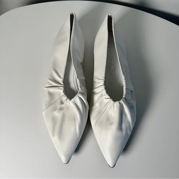 NWOB BY FAR REGINA WHITE NAPPA LEATHER